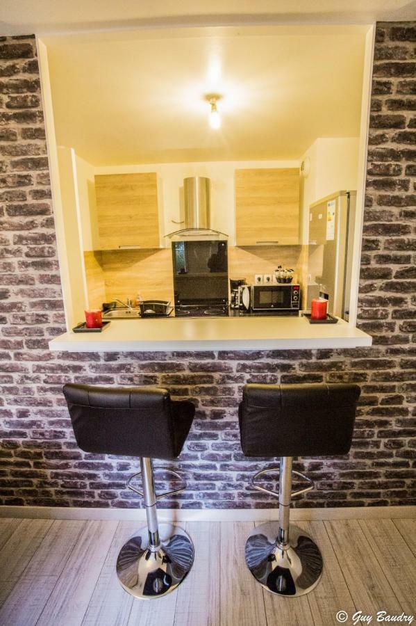 Chic Apart With Bar In Paris Saint-Denis  Bagian luar foto